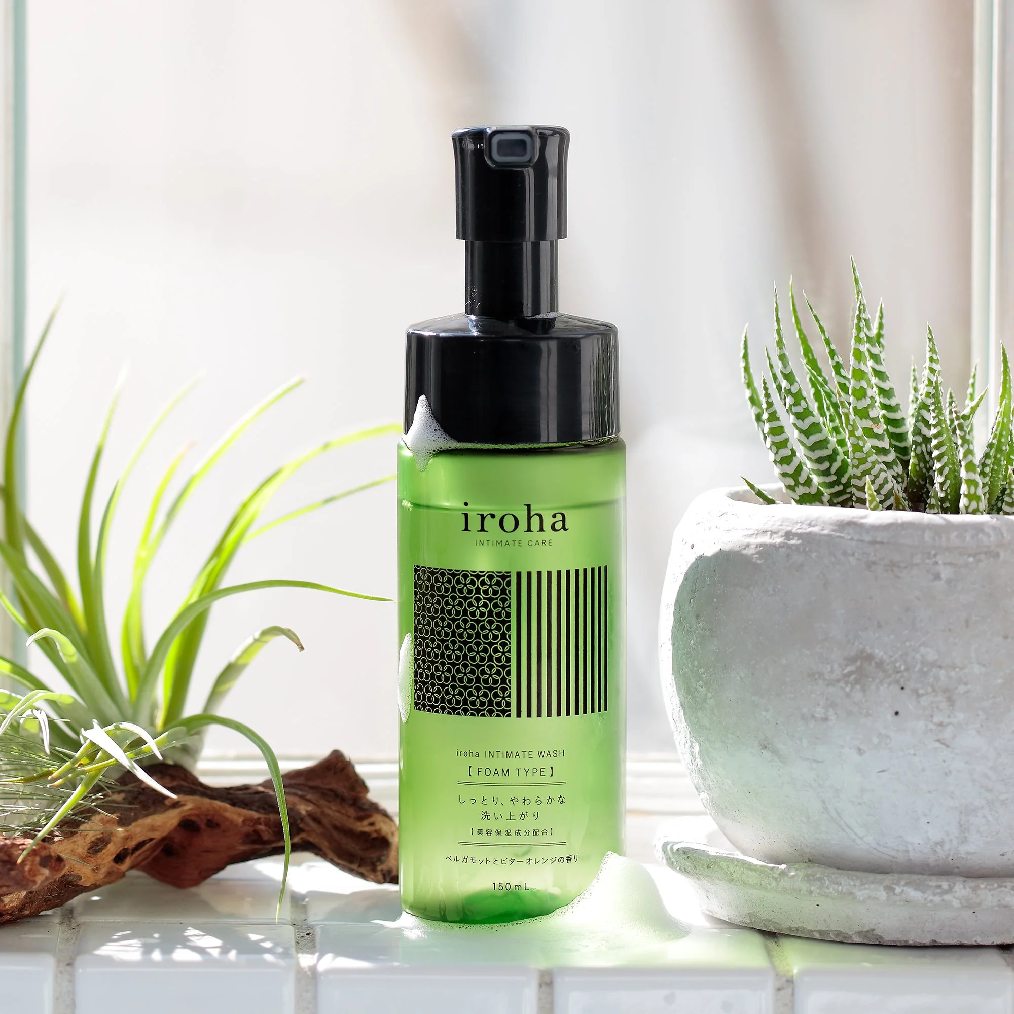 iroha INTIMATE WASH (FOAM TYPE) Bergamot and Bitter Orange - Image 7
